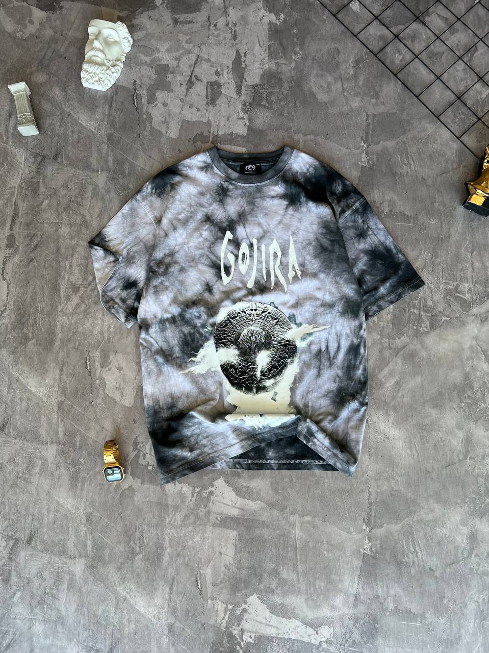 Чоловіча Футболка Біла - Чорна Оверсайз Тай-Дай з Принтом "Gojira"