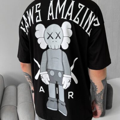 Чоловіча Чорна Футболка Оверсайз с Принтом на Спині "Kaws"