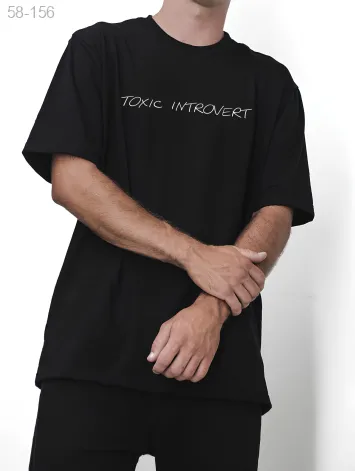 Чоловіча Чорна Футболка Оверсайз з Мерчем Написом "Toxic Introvert"