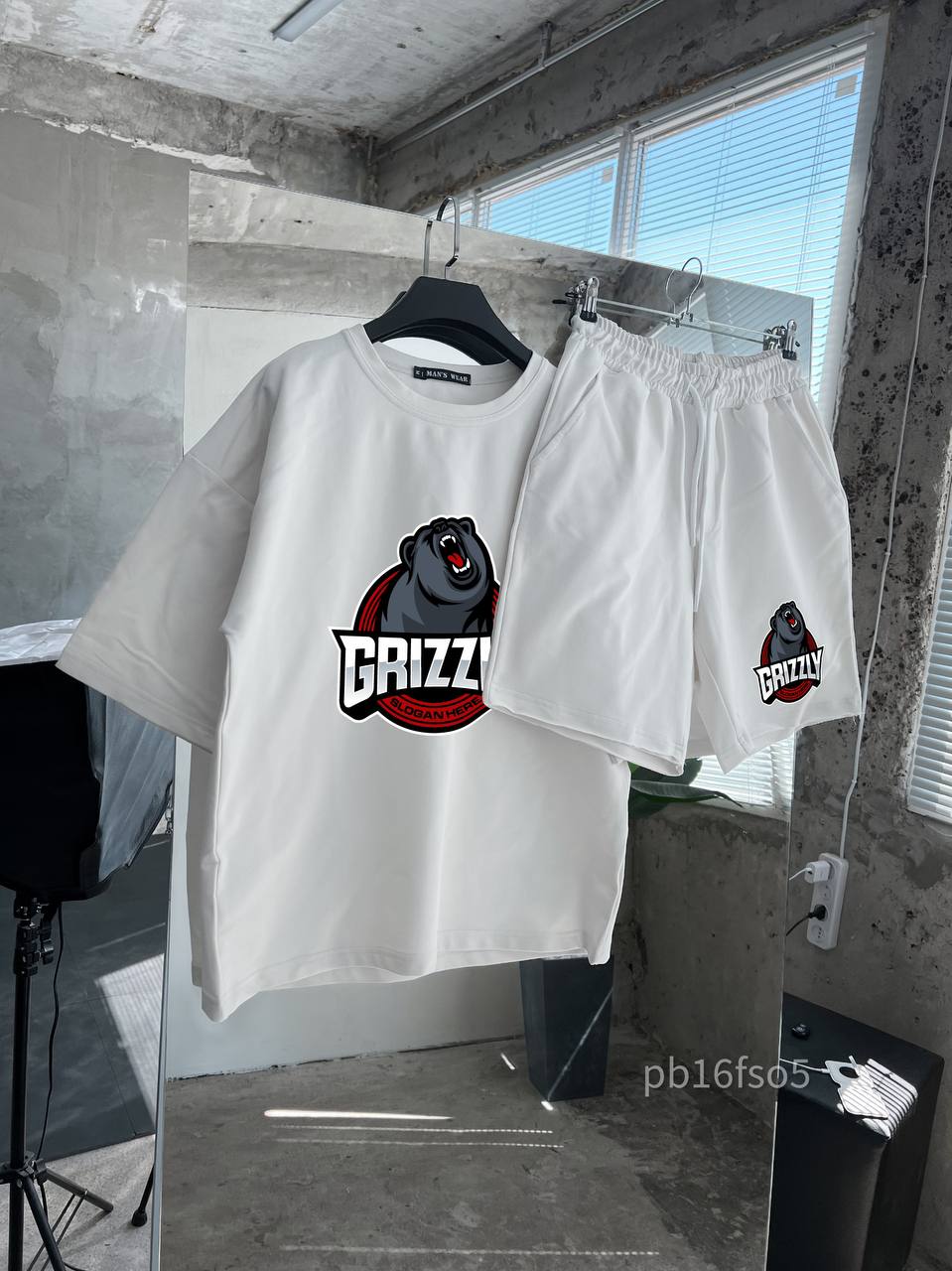 Чоловічий Базовий Літній Білий Костюм "Grizzly" (Футболка + Шорти)