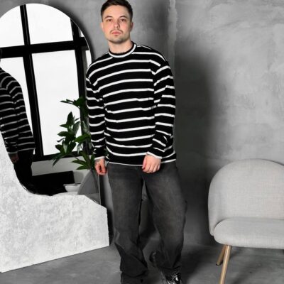 Чоловічий В'язаний Смугастий Чорний Светр Вільного Крою